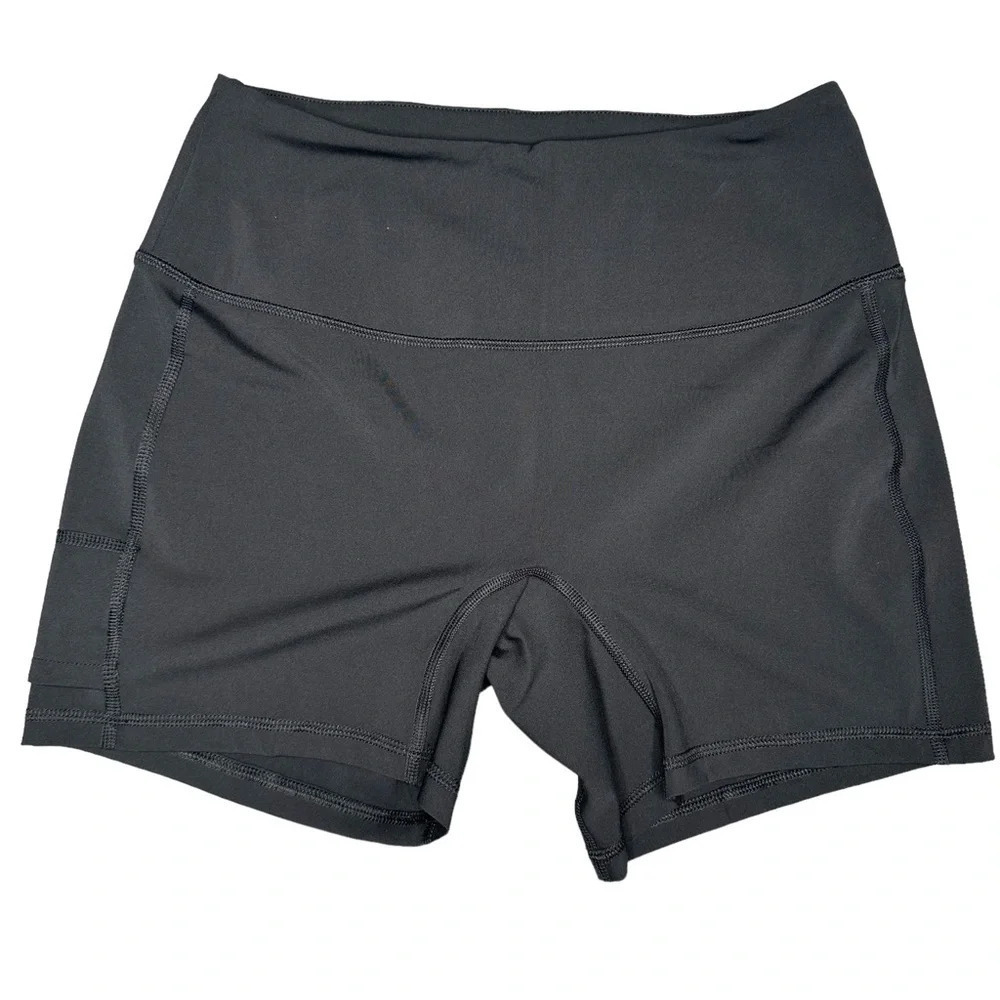 Peter Millar Women's Black Stretch Short. Sz: M